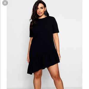 NWT - Boohoo Plus Asymmetric Hem Shift Dress